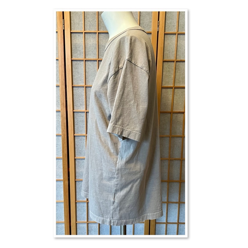 Rivet & Thread Oversized Tee - Picture 3 of 8